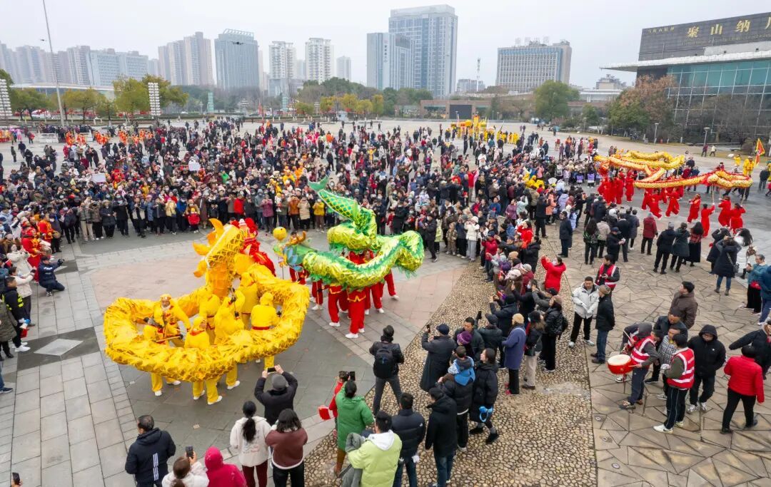 2025年“非遗贺新春 文化中国年”非遗民俗展演活动现场